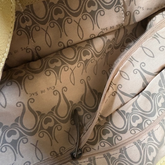 Cul de Sac butter soft leather bag - Picture 9 of 9